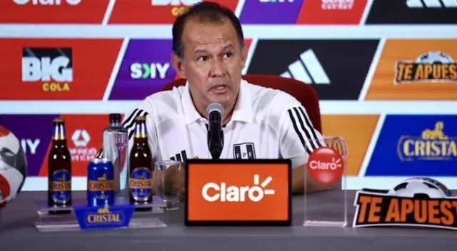 Juan Reynoso anunció a los convocados de la selección peruana.
