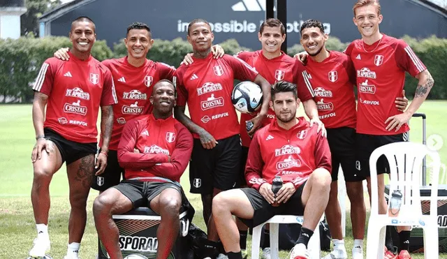 Oliver Sonne en su primer entrenamiento con la selección peruana.   