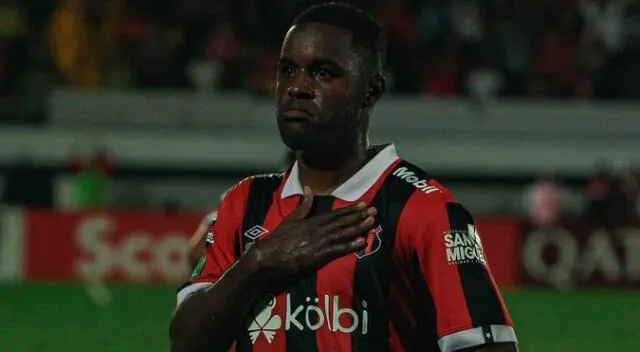 Joel Campbell fue el héroe de la clasificación de Alajuelense
