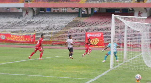 Sport Huancayo y Sport Boys juegan en el Estadio IPD de Huancayo. Sport Huancayo y Sport Boys juegan en el Estadio IPD de Huancayo.