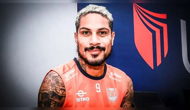 Paolo Guerrero es presentado por César Vallejo.