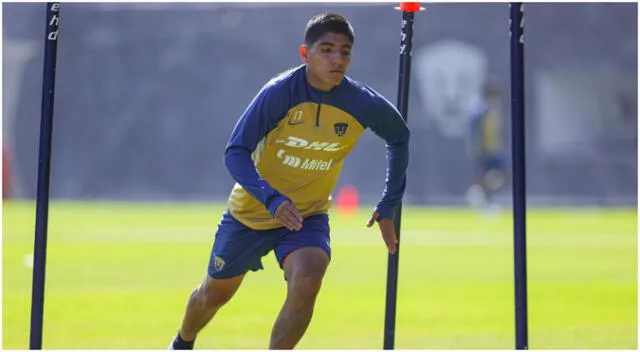 Piero Quispe entrenando en Pumas de la UNAM