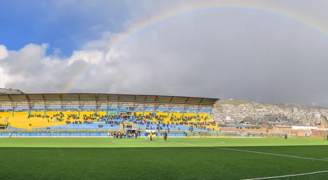 Estadio Daniel Alcides Carrión, ubicado en Cerro de Pasco, es el más alto del mundo Estadio Daniel Alcides Carrión, ubicado en Cerro de Pasco, es el más alto del mundo