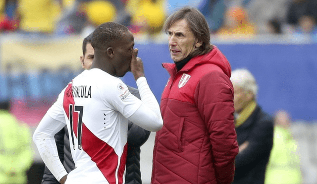 Ricardo Gareca y Luis Advíncula tuvieron muchas etapas en la selección peruana. Foto: EFE