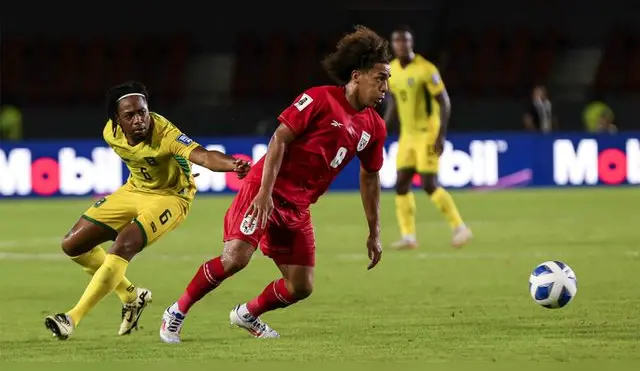 Panamá y Guyana se enfrentan en el Estadio Rommel Fernández.