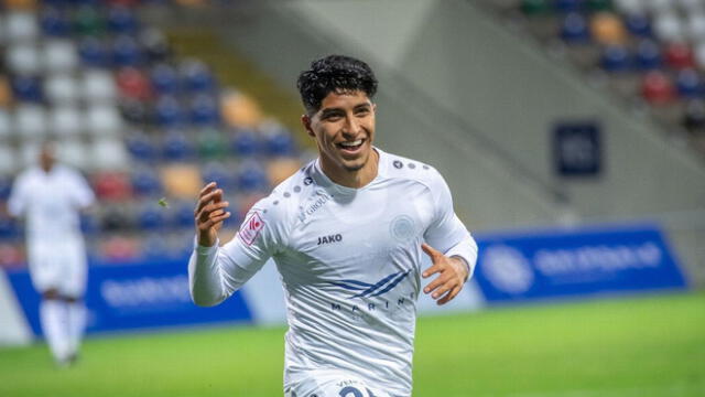 Luis Iberico no fue tomado en cuenta por su equipo Luis Iberico no fue tomado en cuenta por su equipo