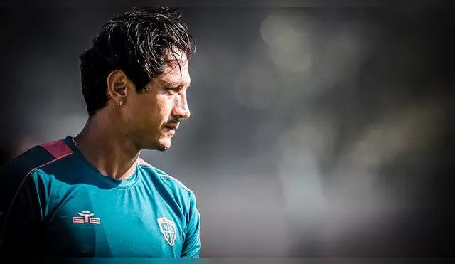 Gianluca Lapadula reapareció en los entrenamientos de Cagliari.