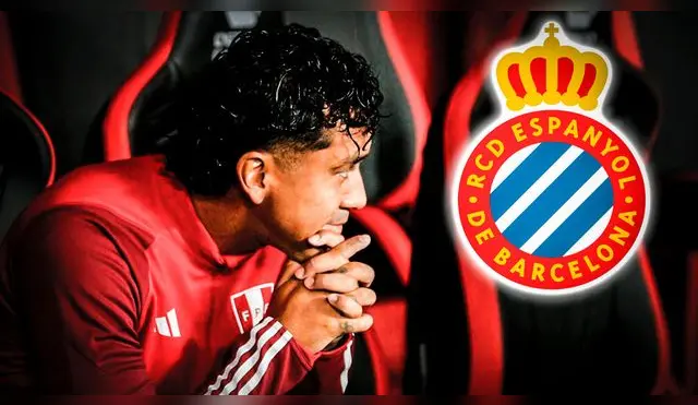 Renato Tapia fue visto en Barcelona e informaciones lo pusieron cerca de Espanyol.
