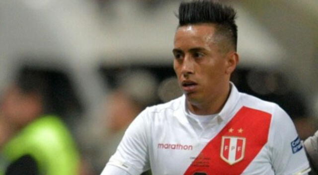 Christian Cueva fuera de Cienciano y filtran imagen del momento en que se entera. Christian Cueva fuera de Cienciano y filtran imagen del momento en que se entera.