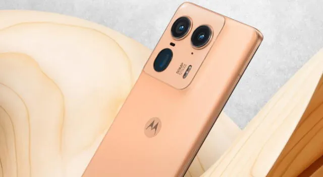 Este Motorola tiene la mejor carga rápida y cámara potente. Este Motorola tiene la mejor carga rápida y cámara potente.