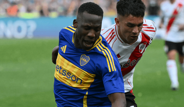 Luis Advíncula preocupa en Boca Juniors y selección peruana con mala noticia.