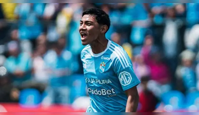 Maxloren Castro tiene contrato vigente con Sporting Cristal.