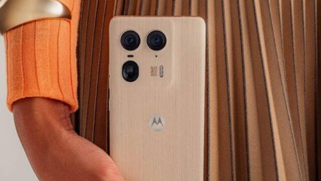 Conoce la destacada ficha técnica del Motorola Edge 50 ULTRA 5G, el gama alta más potente que supera al Galaxy S25 ULTRA de Samsung. Conoce la destacada ficha técnica del Motorola Edge 50 ULTRA 5G, el gama alta más potente que supera al Galaxy S25 ULTRA de Samsung.