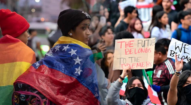 Un estudio del Migration Policy Institute revela que solo el 25% de los inmigrantes venezolanos logran naturalizarse en EE. UU.