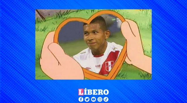 Edison Flores le dio el gol de ventaja a Perú y muchos le muestran su cariño.