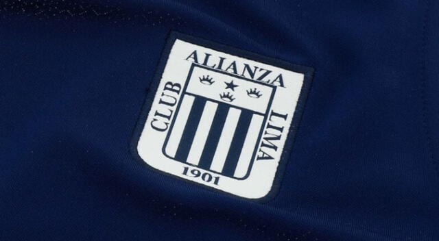 Hinchas de Alianza Lima piden salida de su entrenador extranjero