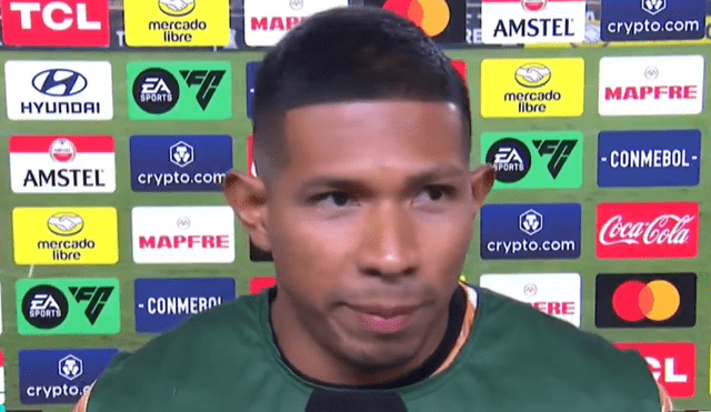 Edison Flores fue titular en el triunfo de Universitario sobre Barcelona SC.