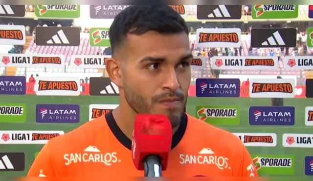 Miguel Vargas fue el arquero titular de Universitario en la derrota ante Juan Pablo II.