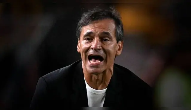 Fabián Bustos se fue a Olimpia y dejó Universitario.