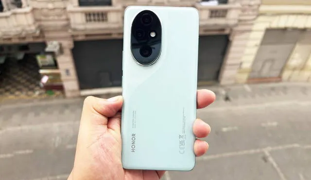 El Honor 200 Pro  es uno de los mejores teléfonos de gama media alta que supera al Galaxy A56 de Samsung. Su precio es igual pero es más potente.