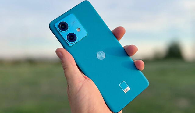 El Motorola Edge 40 Neo es uno de los teléfonos de gama media más populares puesto que tiene gran potencia y precio bajo.