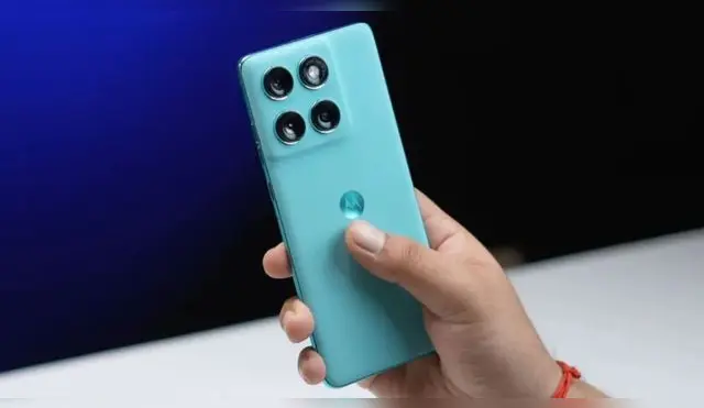 Este nuevo Motorola cuenta con una pantalla muy solvente.