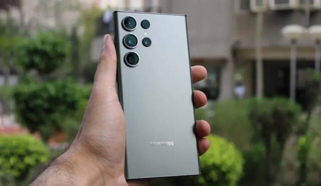 Este es el Galaxy S23 Ultra 5G, un smartphone con potencia gamer y cámaras profesionales 4K. Este es el Galaxy S23 Ultra 5G, un smartphone con potencia gamer y cámaras profesionales 4K.