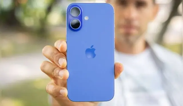El iPhone 16 se ha convertido en el teléfono más buscado de Apple, ya que es potente y su precio ha bajado demasiado.