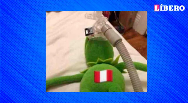 La hincha peruana sufrió ante la dura derrota de Perú en Montevideo.
