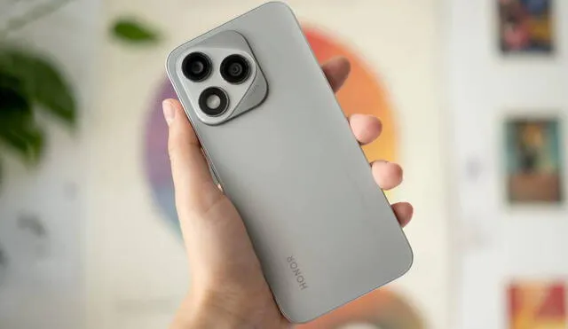 El Honor 400 Lite 5G es uno de los teléfonos de gama media más potentes y baratos que puedes comprar en 2025.