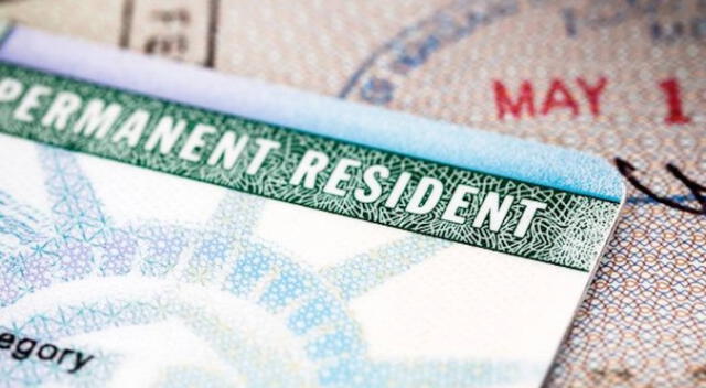 Solicita tu Green Card mediante el sitio web de USCIS. Solicita tu Green Card mediante el sitio web de USCIS.