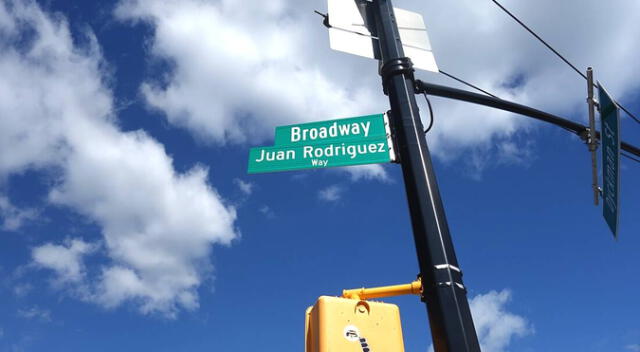 Tramo de Broadway (159-218) nombrado Juan Rodríguez. Tramo de Broadway (159-218) nombrado Juan Rodríguez.