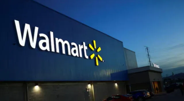 Walmart: arrestan a hombre sin hogar tras salir de la tienda con producto robado.