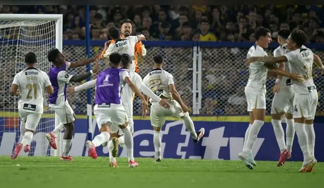 Alianza Lima eliminó por penales a Boca Juniors en la Fase 2 de la Copa Libertadores.
