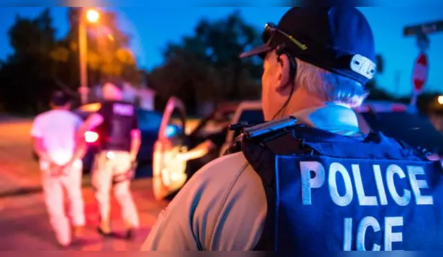 Revelan tres nuevas leyes que prohibirían las redadas de ICE a inmigrantes en California.