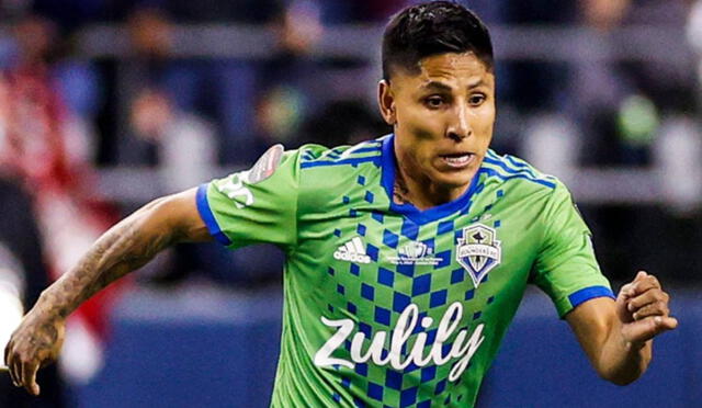 Raúl Ruidíaz con Seattle Sounders