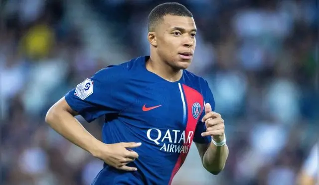 Kylian Mbappé no descarta salir del PSG y de Europa. Kylian Mbappé no descarta salir del PSG y de Europa.