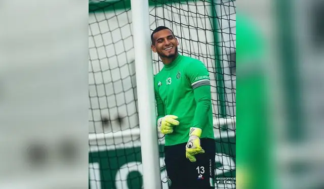 Miguel Trauco es portero en práctica de Saint-Étienne.   