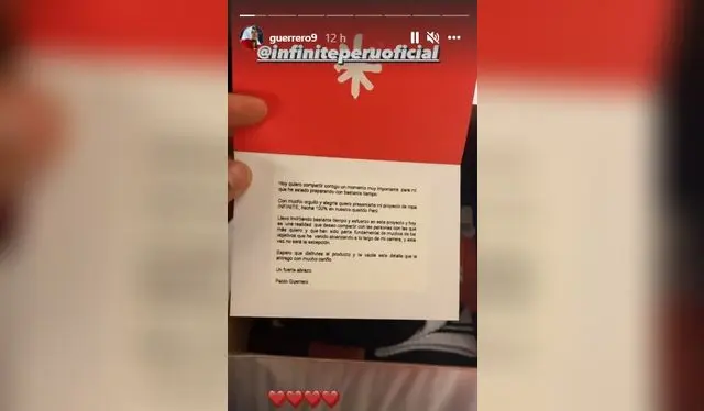 El mensaje de Paolo Guerrero en los obsequios de su nueva marca 'Infinite'.   
