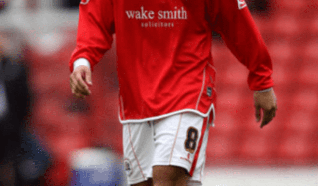 Miguel Mostto en Barnsley FC de la Championship de Inglaterra. Miguel Mostto en Barnsley FC de la Championship de Inglaterra.