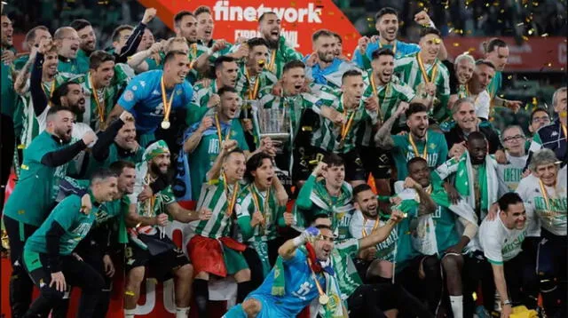  Real Betis campeón de la Copa del Rey 2021-22.   