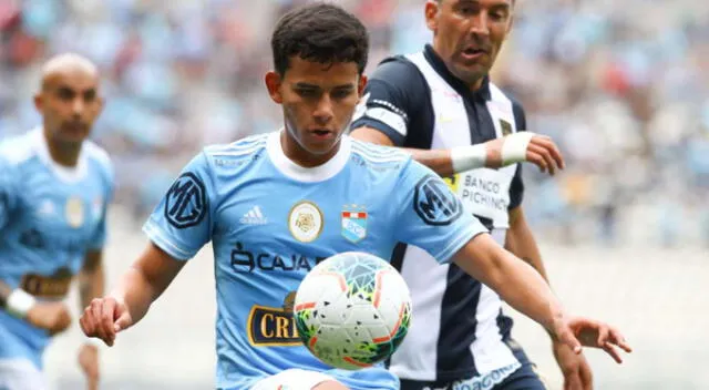Lora disputó la final contra Alianza Lima en la temporada 2021.   