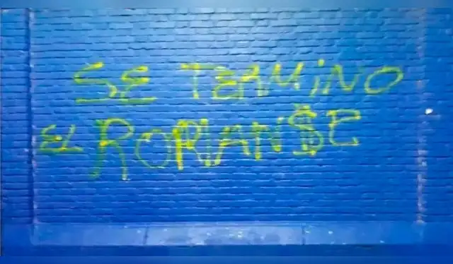 Hinchas de Boca Juniors le dejaron un mensaje a Juan Román Riquelme. (Foto: Twitter)   