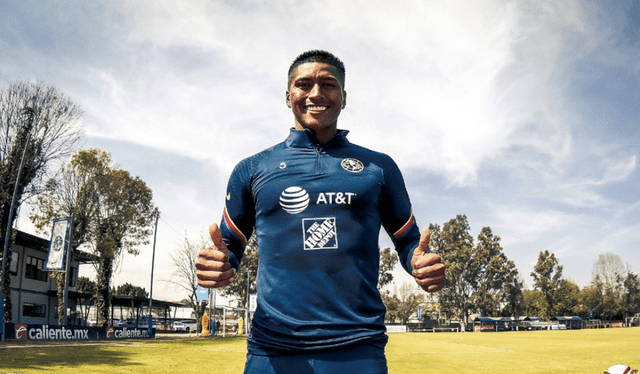 Pedro Aquino en entrenamientos de América.