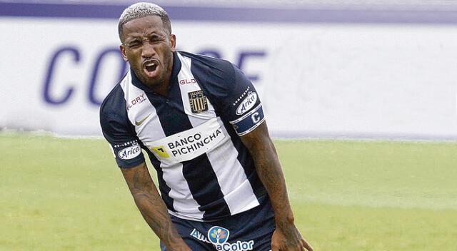 El regreso de Farfán en Alianza Lima aún no tiene fecha.   