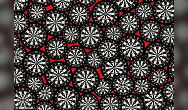 Presta mucha atención a cada tablero, los dardos son tres. Foto: Pixel.   
