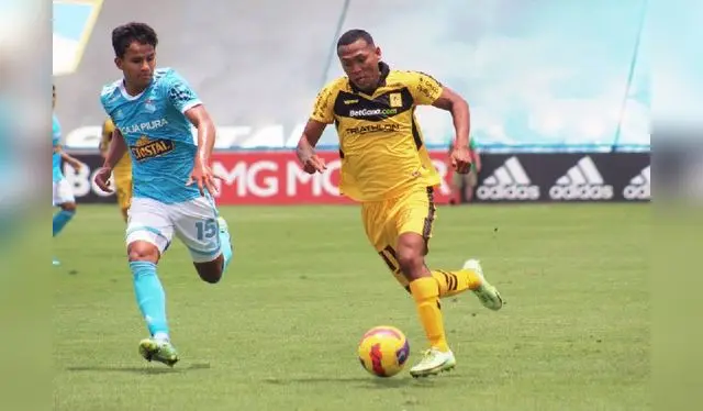  Reyna ha demostrado que se puede desenvolver por todo el frente de ataque. Foto: Academia Deportiva Cantolao.    