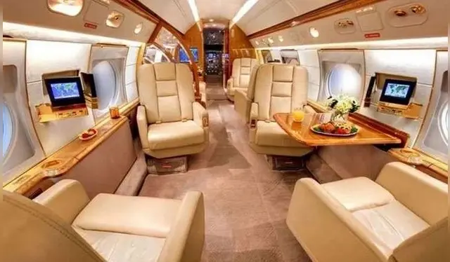 El jet privado de Messi está valuado en <strong>15 millones de dólares</strong> / Foto: Difusión Revista Bocetos   