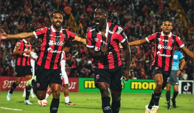 Alajuelense se coronó campeón de la Copa Centroamericana.   