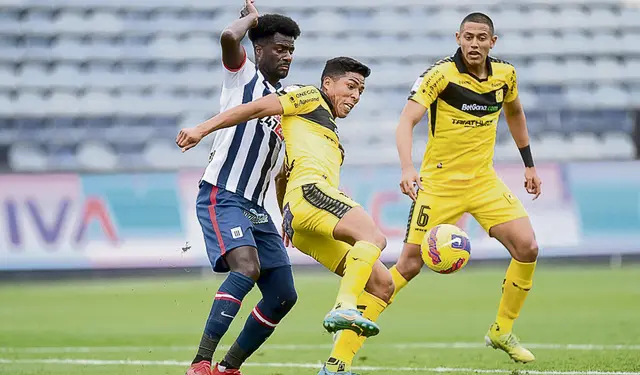 Carlos Uribe jugó la temporada 2022 en Academia Cantolao.   